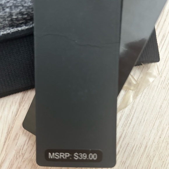 bebe  Mesh sports Bra -NWT - Picture 6 of 6